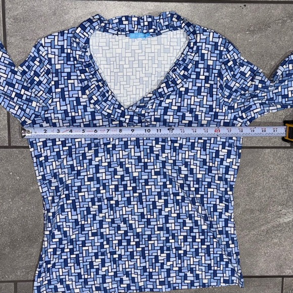 J McLaughlin Women Durham Blue Geometric Print Cowl Neck 3/4 Sleeve Top Sz M - Picture 7 of 11